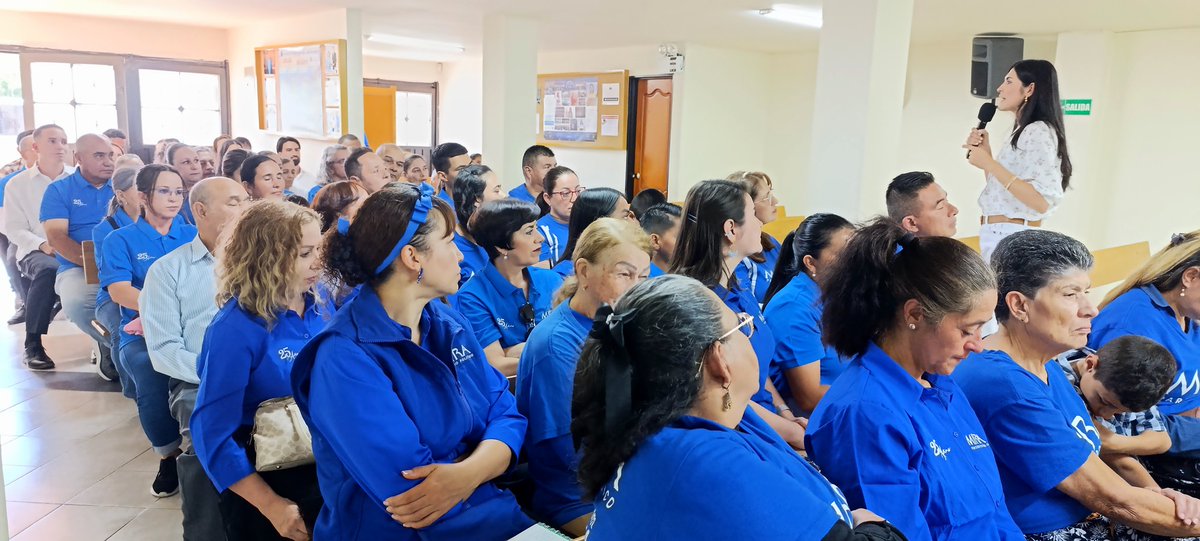YesseniaCubides's tweet photo. Desde Marinilla Ant. apoyamos a @eussemarce y @Virguez Reconocemos su trayectoria de servicio a Antioquia y el país durante estos 25 años de existencia política del @PartidoMIRA #AvancemosPorColombia https://t.co/bIL2p63M8N