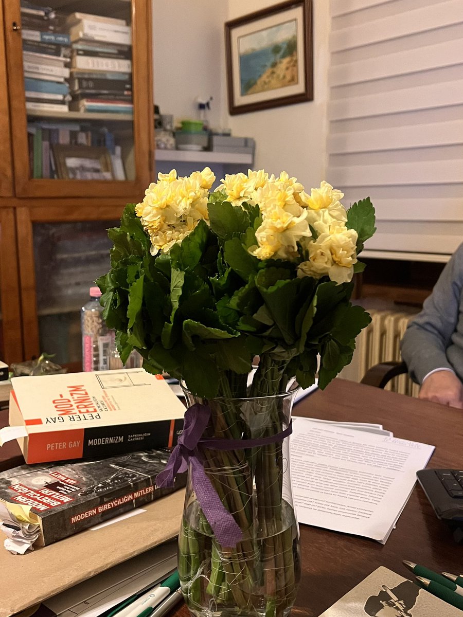 Senelik nergislerimizi aldım ve tabii ki nereye geldim 🌝