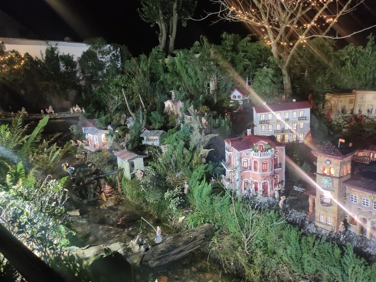 Un año más, cuando llega la Navidad en Cantabria, hay que acercarse al Belen Solidario de Los Sotos.
AYUDAR y COLABORAR, siendo SOLIDARIOS.
<a href="/cantabriaes/">Gobierno Cantabria</a>