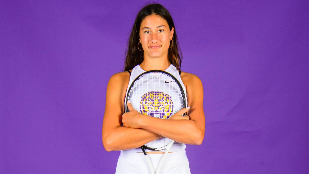 Cadence Brace Joins the Show!

We talk her preparation for the <a href="/AustralianOpen/">#AusOpen</a>, representing <a href="/TennisCanada/">Tennis Canada</a> at the <a href="/BJKCup/">Billie Jean King Cup</a> and her experience at <a href="/LSU/">LSU</a> 

Spotify:

open.spotify.com/episode/0FcwWU…

Apple Podcasts: 

podcasts.apple.com/us/podcast/bei…