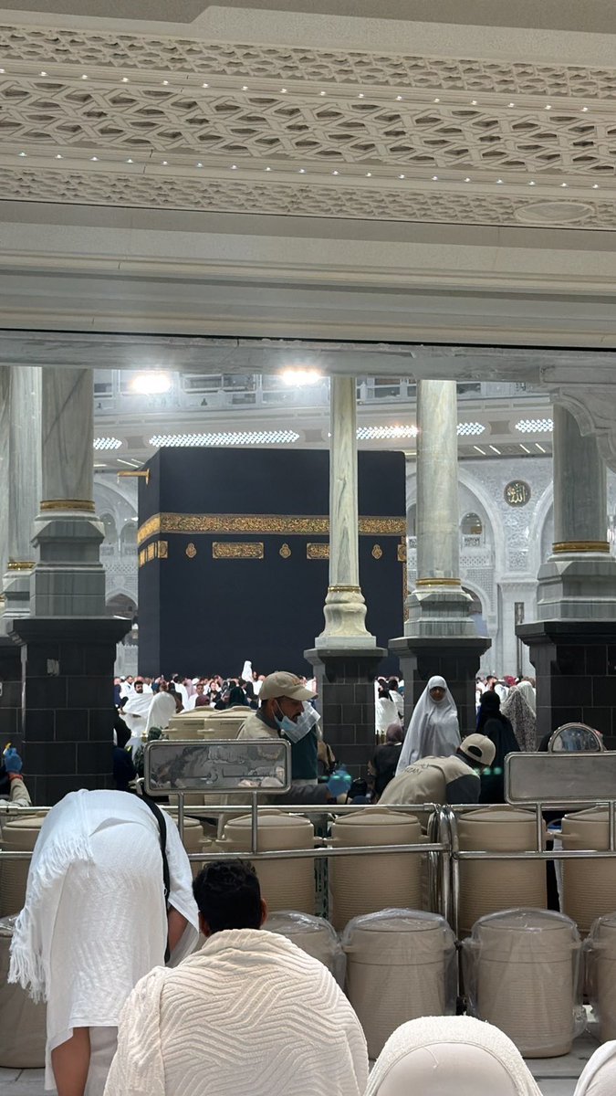 __maha__84_'s tweet photo. اللَّهُمَّ زِدْ هَذَا البيت تَشْريفًا وَتَعْظِيمًا وَتَكْرِيمًا وَمَهَابَةً، https://t.co/UJ3BFhbf5b