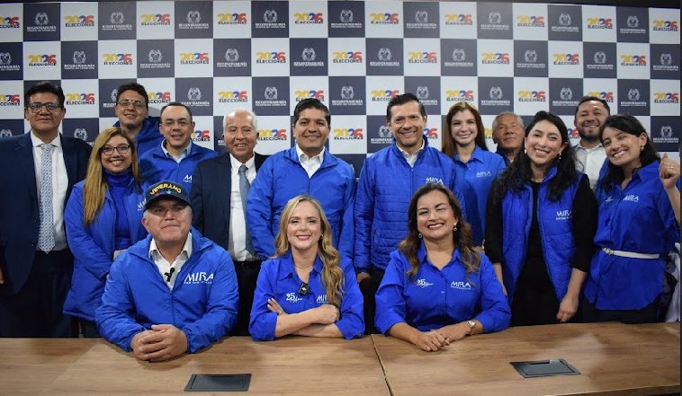 AndryLozanoT's tweet photo. #AvancemosPorCombia 

✅ Libertad Religiosa
✅ Mujeres y niñez
✅ Medio ambiente y espacio público 
✅ Emprendimiento y educación 

Juntos y con valores a amásanos por nuestro país. 🇨🇴 https://t.co/9XgDeEPYmi