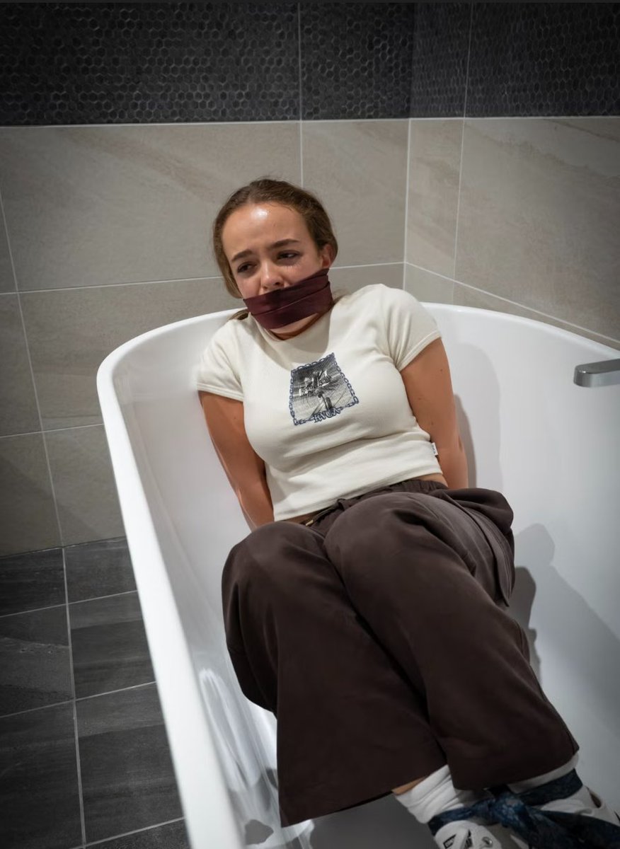 watch_neighbour's tweet image. Out now wherever you get your podcasts!

To start off the final week of @neighbours  JK and Adam countdown their top 20 moments from the new chapter from number 20-1

Did any of these moments make number 1?

#neighbours #thenewchapter #podcast #topmoments #saveneighbours #top20