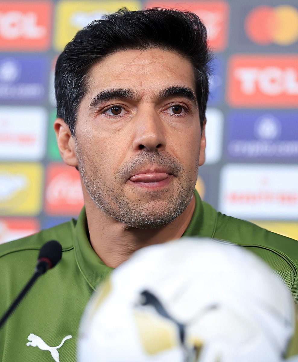 🚨 AGORA!

Segundo o <a href="/PVC/">PVC</a>, Abel Ferreira encaminhou a renovação com o Palmeiras.

O anúncio oficial pode ser feito já nesta semana.

O novo vínculo deve ser de 2 anos.