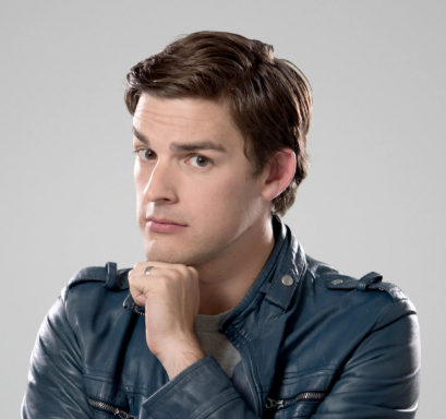 Drawing a gift for a commissioner, and I accidedntally made them hit the MatPat pose