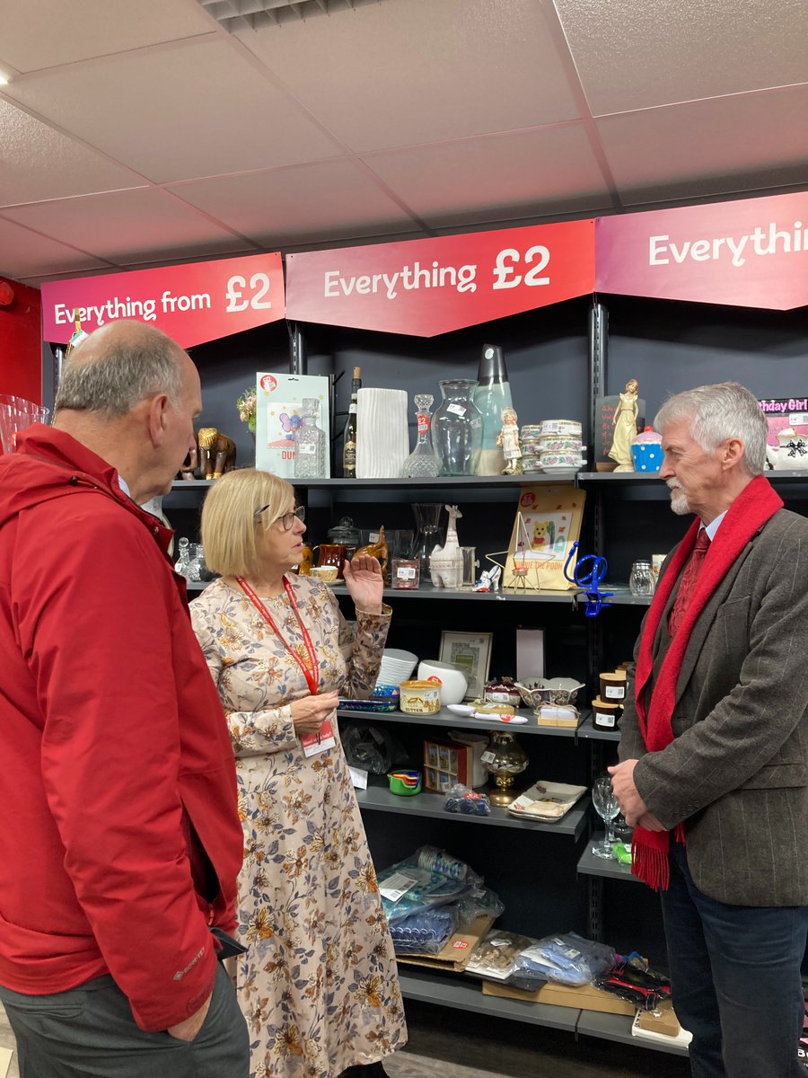 BHFCymru's tweet photo. 🫶Diolch o galon @huw4ogmore and @DavidReesMS  for joining us in Port Talbot this morning.

🛍️They had a tour of the shop and stockroom to see how it all works, and also heard about BHF Cymru's priorities ahead of the 2026 Senedd Election 🫀

♥️Thanks to Anne and her team at our Port Talbot Shop for hosting everyone 🥰