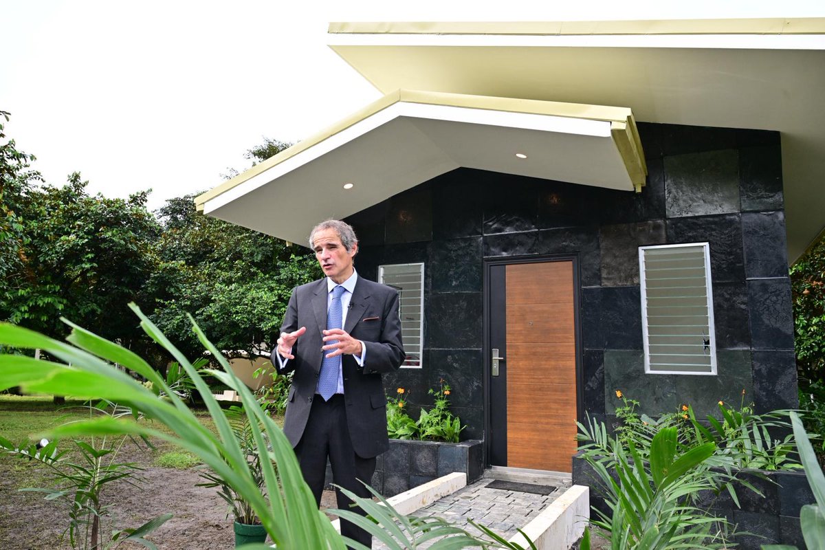 IAEANA's tweet image. #ICYMI: The @IAEAorg's #NUTECPlastics Initiative shows how the PREx Prototype House in 🇵🇭 using recycled plastic strengthened with nuclear techniques, can become durable housing.

With @dost_pnri innovations, plastic waste is being transformed to help beat #PlasticPollution.