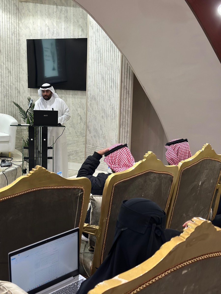 نموذجـ model tweet media