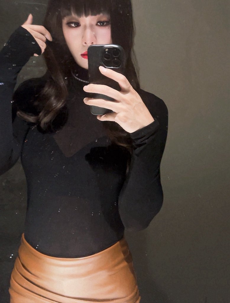 ashurbadgirl tweet media