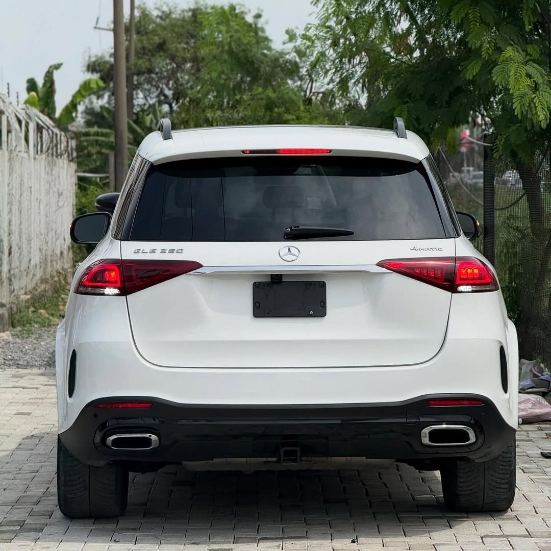2021 MERCEDES BENZ GLE350

🗳️ Lagos

🎰 2.0L Inline-4 Turbocharged Engine

🎰 255 Horsepower

🎰 0–60mph in 7.0 Seconds

🎰 Well-Maintained, Low Mileage

🎰 Accident-Free (VIN)