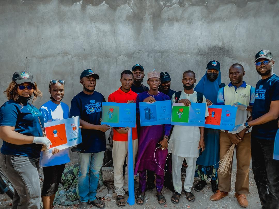 Mr_ubash's tweet photo. 🌍 SDGs Community-Based Project — Promoting a Clean and Healthy Gombe

Last Saturday, our team carried out a Community-Based SDGs Project theme:
“Promoting Clean and Healthy Gombe Through Environmental Sanitation and Community Sensitization.” https://t.co/zlGUjJkUuR