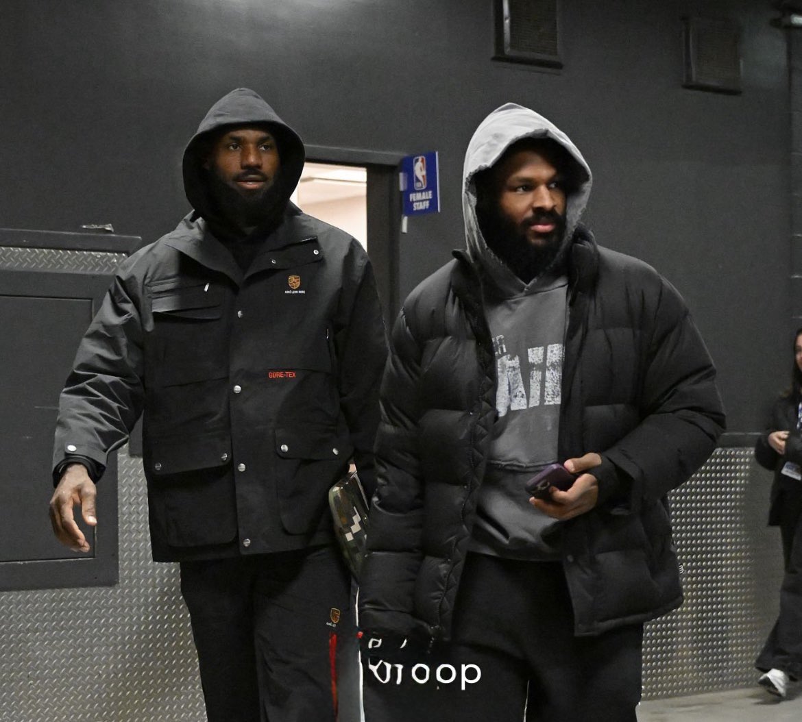 Why does Bronny look the same age as Lebron now 😭😭