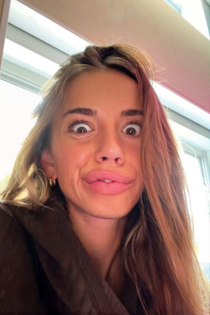 BertDev129's tweet photo. mommy 🤤 https://t.co/pSkQFRsiJ5