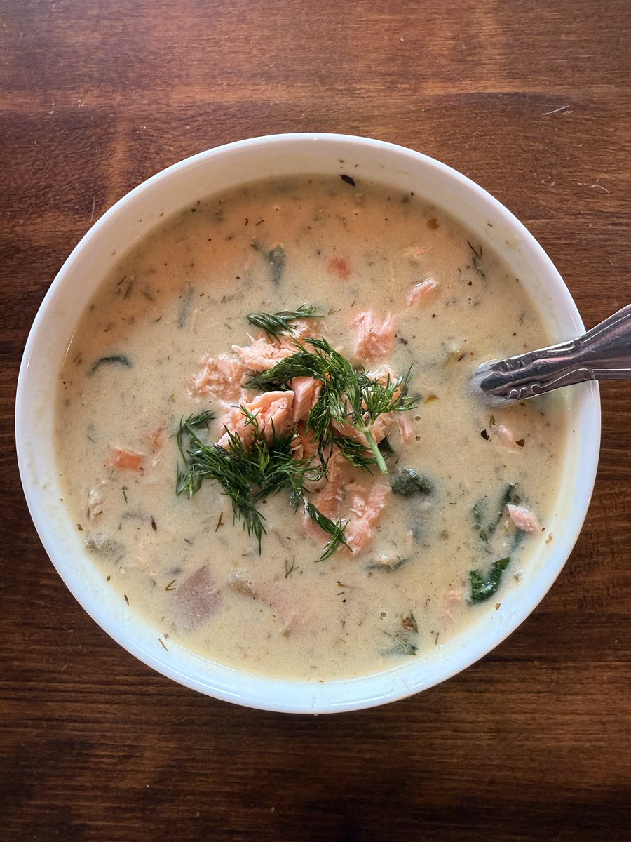 thetentop's tweet photo. Soup du Jour *Creamy Salmon &amp; Dill Chowder* *Tomato Parmesan* *Cheddar Habanero Potato* *Leek &amp; White Bean Minestrone (vegan!)* *Cilantro-Ginger Chicken w/ Jasmine Rice* https://t.co/JBjWHUvoJV