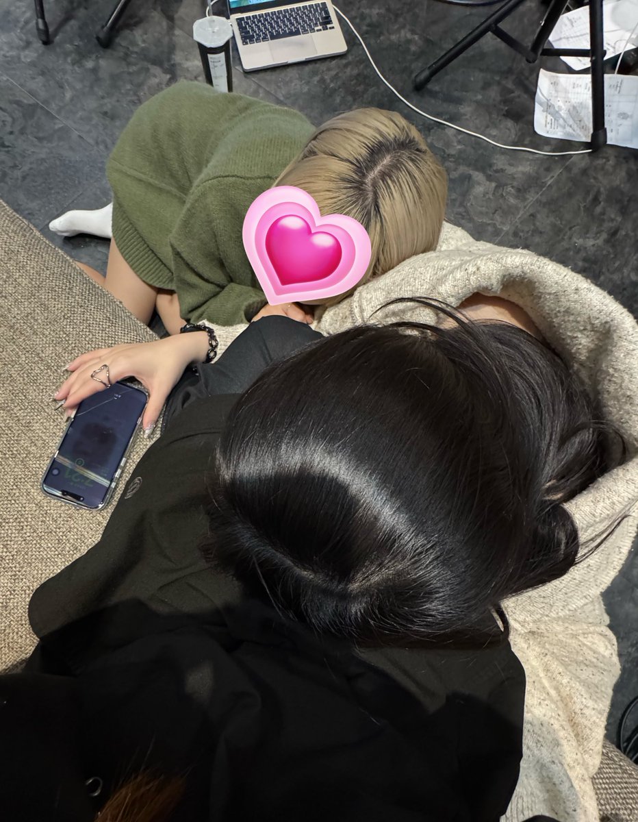 SpringSweetfish's tweet image. 好久沒用 #鰆村出村出任務 🏃🏻‍♀️

今天跑了好多地方又開了一些會
已經變成香魚疊昆布疊花園鰻的三色串丸子🍡

希望可以繼續為大家帶來不同的演出🌸