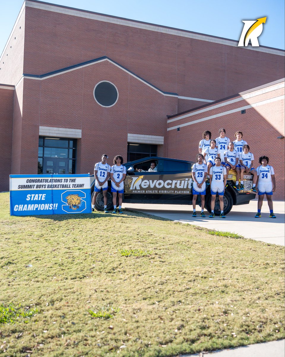 Revocruit tweet media