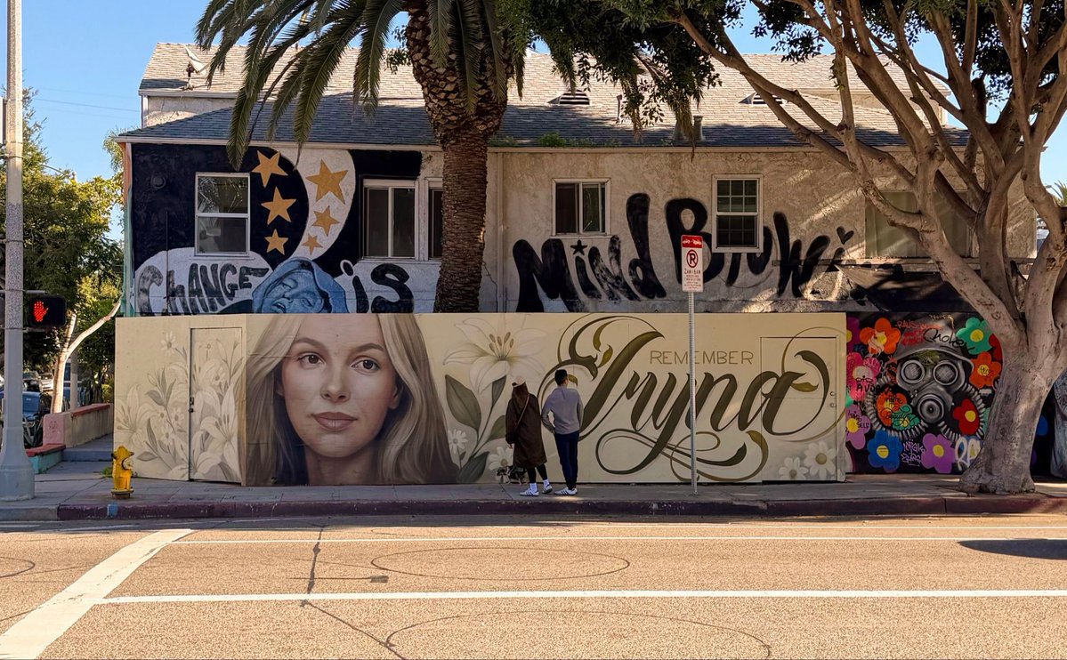 eoghan's tweet image. It begins. Our first mural is in Venice, CA. By Matthew Cadoch.