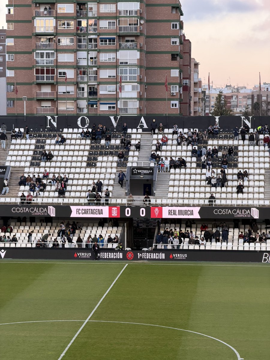 XI del Cartagena vs Real Murcia: 

Lucho García

Perejón, Imanol Baz, Rubén Serrano, Nacho Martínez

Larrea, Fidalgo

Diego Gómez, Luismi, Kevin Sánchez 

Chiki