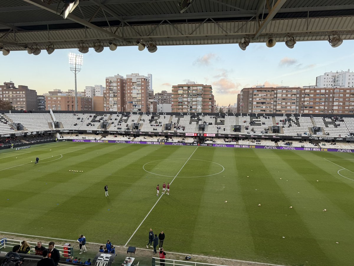 XI del Real Murcia vs Cartagena:

Gazzaniga

David Vicente, Alberto González, Héctor, Jorge Mier 

Antonio David, Isi

Pedro Benito, Ekain, Bustos 

Flakus