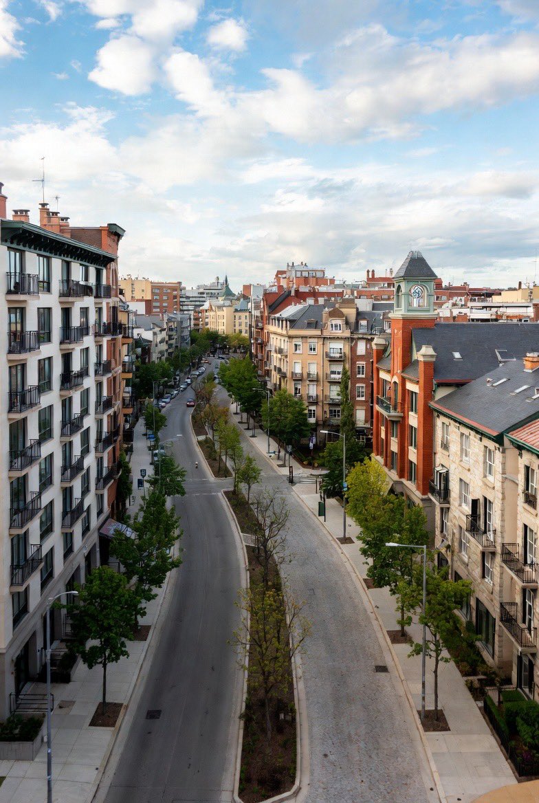 EricDLombardi's tweet image. This is a brand new suburban Transit Oriented Community in Paris.

I refuse to believe we cannot build new suburban “urban centers”in Toronto/Ontario like this, respecting our own local vernacular as well. 

Don’t tell me nice things aren’t possible in Canada.