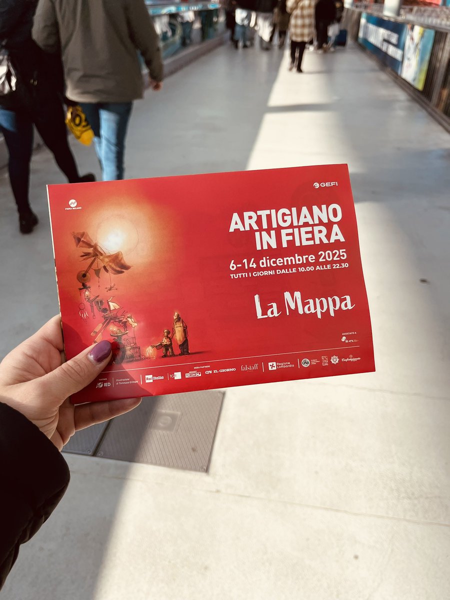 Cla_86Cla's tweet photo. Non è dicembre se non fai un giro all'Artigiano in Fiera https://t.co/yc2oDh3rst