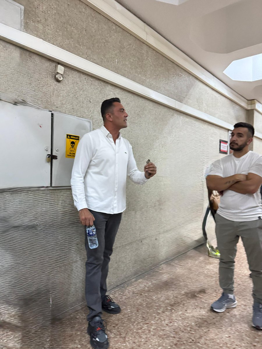 Herkese nasip olmaz sen gibi bir abi. Yazsak roman olur. 
#İlkerTürkerYalnızDeğildir