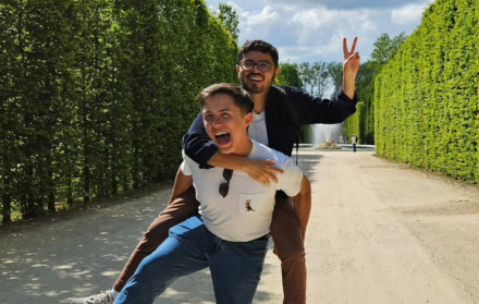 empoderadosec's tweet image. felicitaciones a Diego Ulloa y Sherghef Ferla por su matrimonio.
Su unión no es solo un hermoso paso en sus vidas, sino también una poderosa reafirmación de que el amor es amor en todas sus formas.