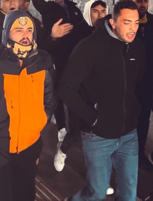 Yüreğin bi memlekete yeter ağabeyim benim.. Prezeden değil harbii yürekli olduğun için şuan bu durumları yaşıyorsun biz seni biliyoruz.. Ama alacaz seni oralardan #İlkerTürkerYanlızDeğildir