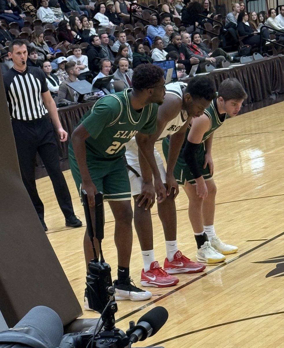 MomBoogs's tweet image. @NewHavenHeatFam Coach Lawrence Boogie traveled to see one of our alumni, Rayquan Anderson who plays for Elms College (MA). We are so proud of our alumni playing at the next level. #scholarathlete #heatfamilyup #myboysarebetterthanyours 📚🏀🔥🖤❤️