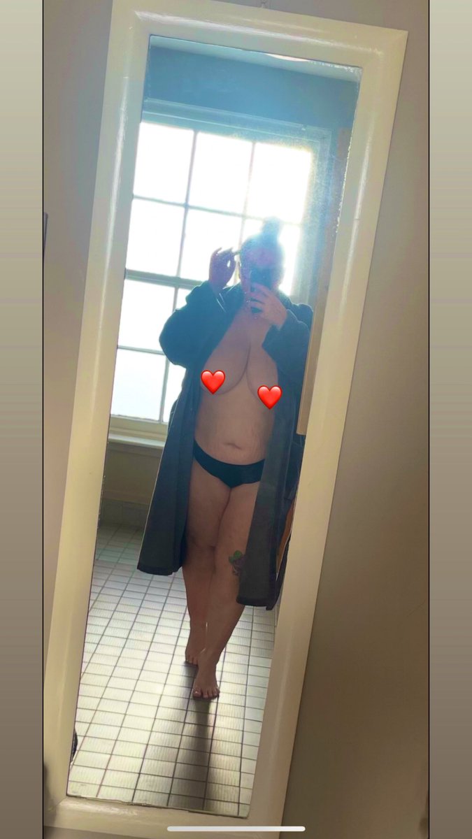 ginge_30's tweet photo. Who wants to come over to my @OnlyFans 😉 
Ginge_30 I have a free trial for the first 10 subscribers 😜 https://t.co/zSAIuzfFEj