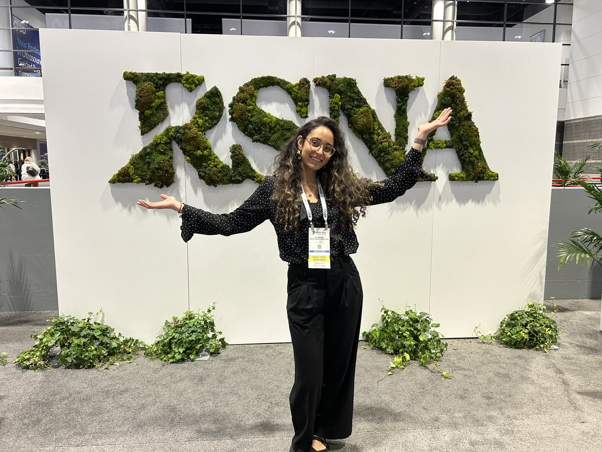 vmarulandac10's tweet image. #RSNA2025 was a dream come true. Two oral presentations and endless gratitude to @WCMRadiology @MolecularWCM and my amazing mentors — Joseph R. Osborne @LaurenGroner @jana_ivanidze and the whole team at @WeillCornell. 
First of many ✨
@RSNA 
#Radiology #FutureRadRes