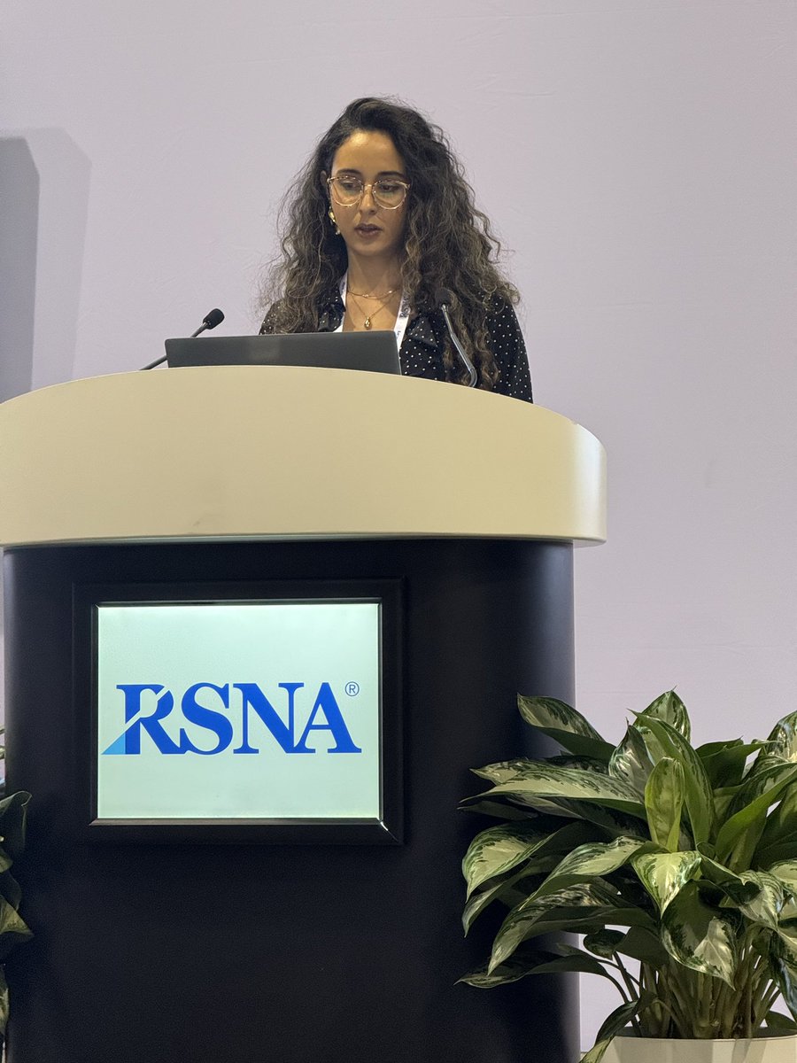vmarulandac10's tweet image. #RSNA2025 was a dream come true. Two oral presentations and endless gratitude to @WCMRadiology @MolecularWCM and my amazing mentors — Joseph R. Osborne @LaurenGroner @jana_ivanidze and the whole team at @WeillCornell. 
First of many ✨
@RSNA 
#Radiology #FutureRadRes