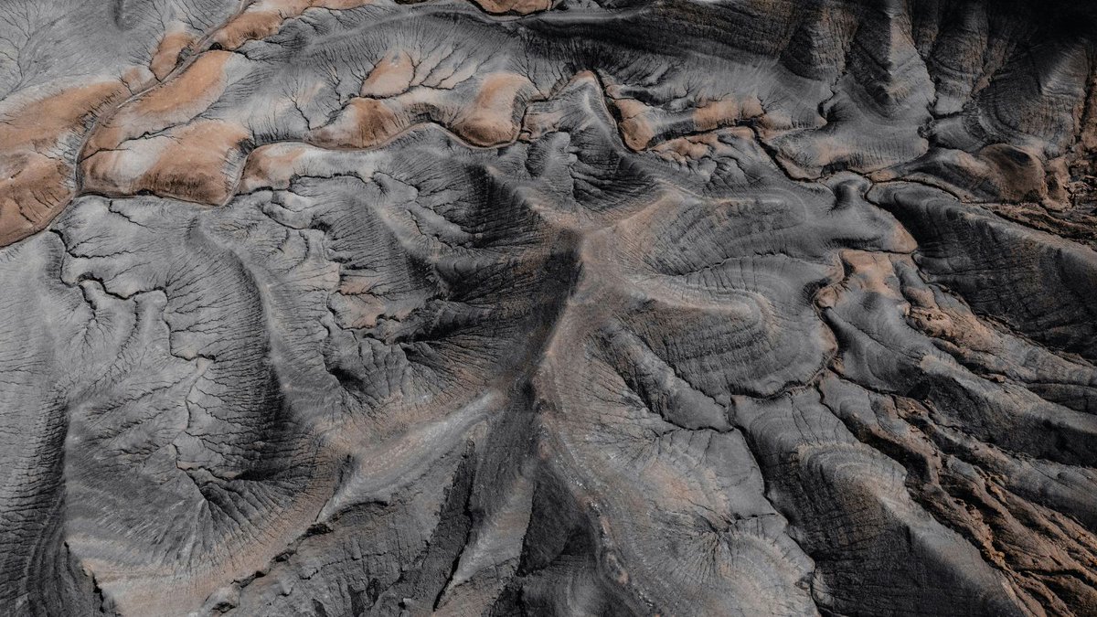 CTS_Chi's tweet image. Stocks climbed to new highs last week as cooling inflation and soft job data fueled speculation ahead of the Fed’s next move. Catch the full recap here: bit.ly/3xkFle1#Market… #FederalReserve #Inflation #JobData #CTSFinancialGroup