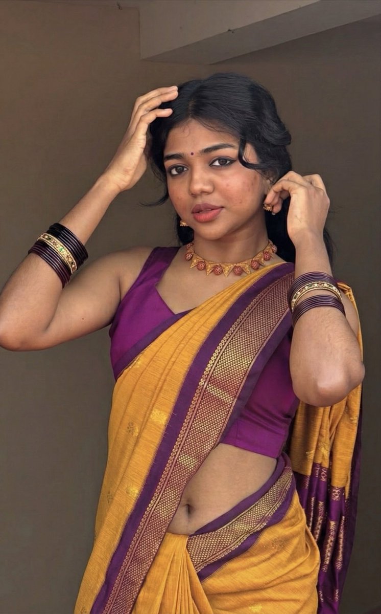 Thoopulkari's tweet photo. #thoopulkari #amalashaji https://t.co/grIhdYxCUv