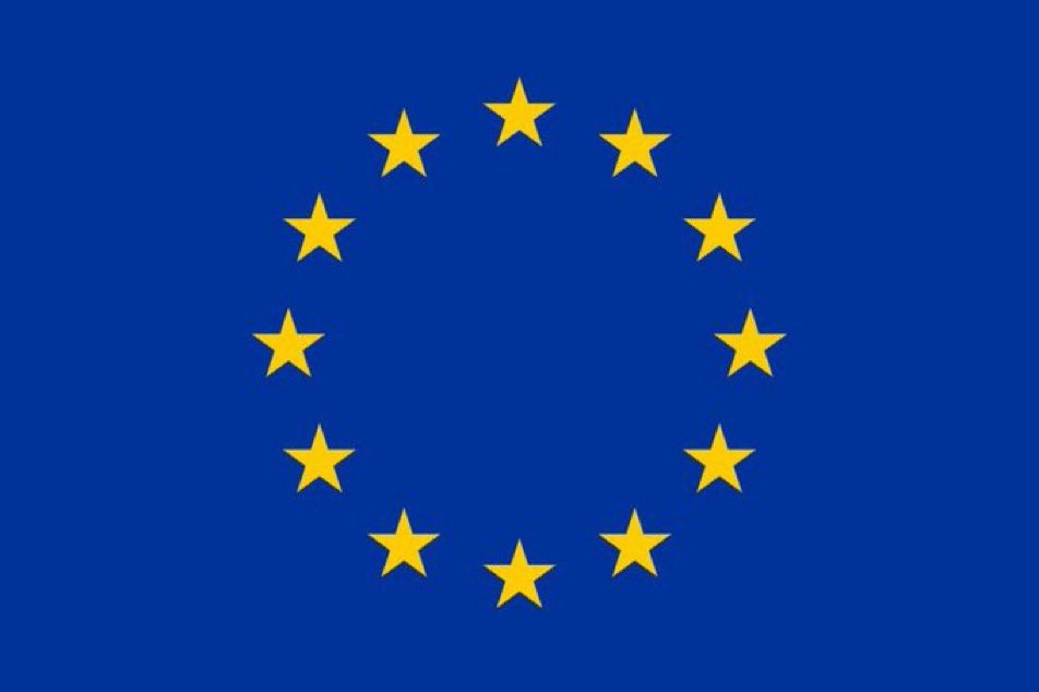 This is my flag and I'm a proud European citizen! 🇪🇺

European Union is freedom, democracy and unity!

We must fight against dictatorship and with whom is trying to damage EU.

#EuropeUnited
#europeo 
#europe 
#europeanunion