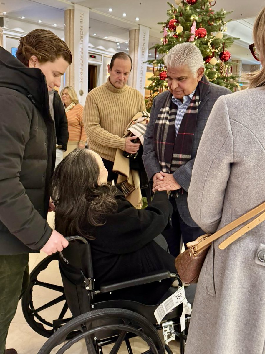 EmmaRincon's tweet image. El presidente de Panamá se encuentra en Oslo con la familia de María Corina Machado.
