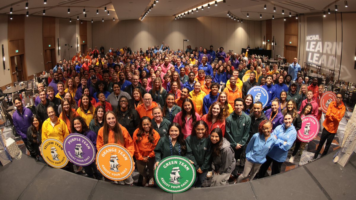 The MIAA recently had representatives from Central Missouri and Central Oklahoma attend the 𝐍𝐂𝐀𝐀 𝐒𝐭𝐮𝐝𝐞𝐧𝐭-𝐀𝐭𝐡𝐥𝐞𝐭𝐞 𝐋𝐞𝐚𝐝𝐞𝐫𝐬𝐡𝐢𝐩 𝐅𝐨𝐫𝐮𝐦 hosted in Dallas, TX❕👏

Over the course of three days, our attendees participated in team activities, engaged with