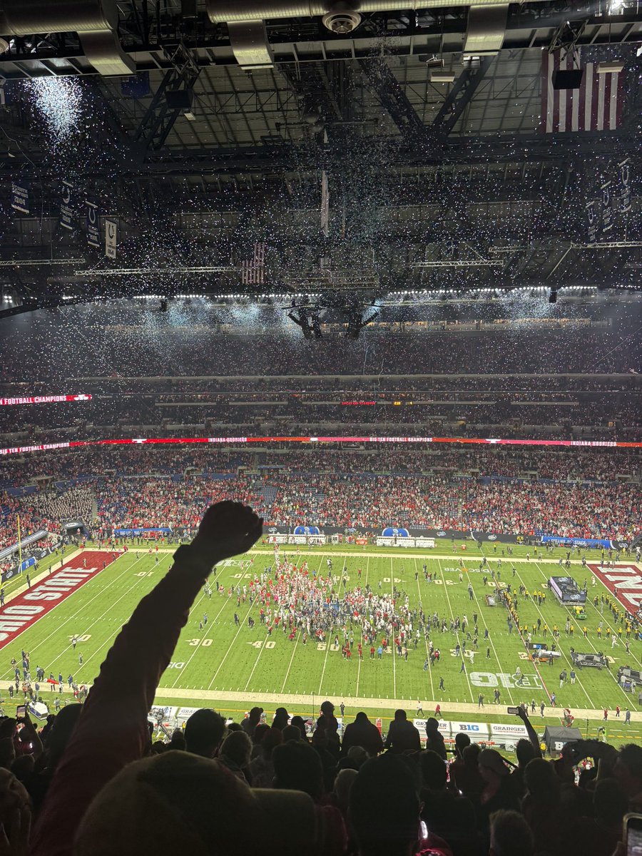 luminarryyy's tweet photo. My Dad and I had would go to games periodically when we could in the early 2000s. Then season tickets from 2012-2020. We couldn’t renew them after because of personal reasons. 
Thank you so much IUFB for one the most memorable moments of my life with my Dad! #iufb https://t.co/cfYBOR6QkF