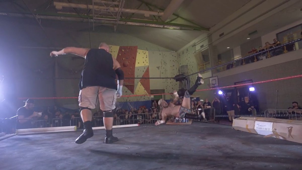 Literary King of the Deathmatch John Dinsdale tweet media