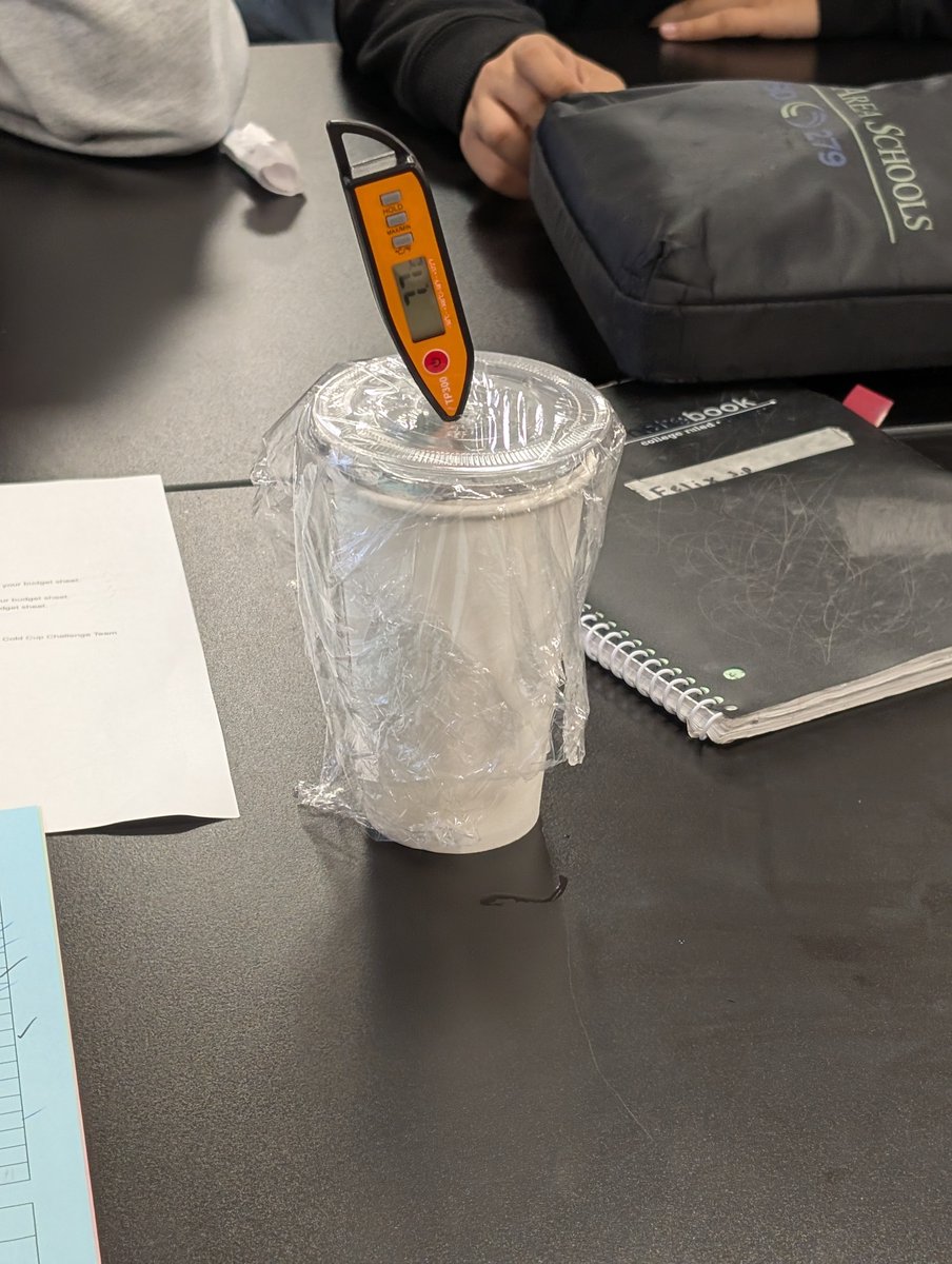 bmssteam's tweet photo. 8th Physical Science took on the Cold Cup Challenge by engineering cups with different materials to keep temperatures steady! Their goal: prevent the temperature from changing more than 1.5 degrees in 10 minutes❄️🔬 #bmssteambulldogs #engineeringdesignprocess https://t.co/vaIDKBnBgy