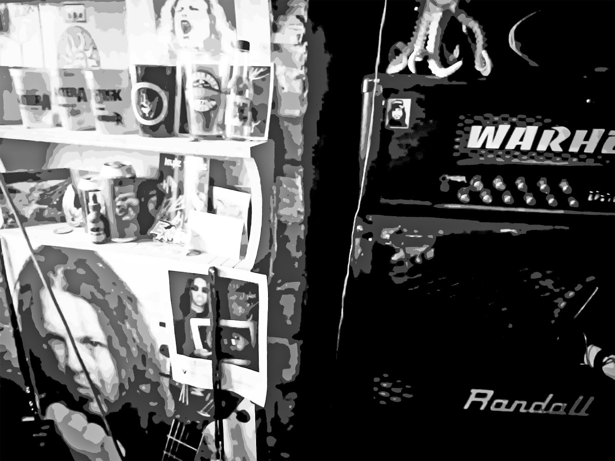 RIP Darrell 1966-2004

No Dime = No Uncle Shane/Warhead
No Uncle Shane/Warhead = No Wailin' Wayne
No Wailin' Wayne = No Squidhammer

No Dime = No Squidhammer