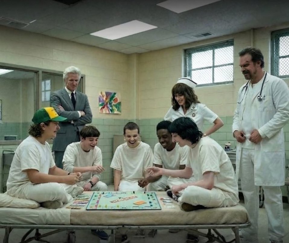 nerdemcartaz's tweet photo. VAZOU O FINAL DE STRANGER THINGS 5!!!

só eu amei? https://t.co/0fBiPP6OyZ