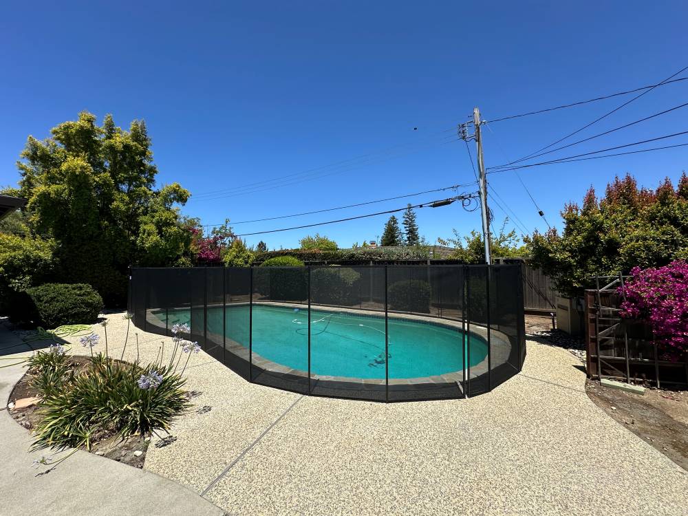 BabyBarrierSJ's tweet image. Choose a licensed professional with over 20 years of experience in pool fence installation to install your new pool fence and ensure your child’s safety at your family swimming pool. #SwimmingPoolBarrier #CAPoolSafety 
babybarrierpoolfences.com/project/experi…