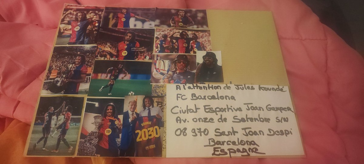 Quelque chose se prépare....
en cours envoie en espérant qu'il arrive a son destinataire <a href="/jkeey4/">Jules Kounde</a> idole de mon neveu 🧒🎅🎄⚽🙏🍀