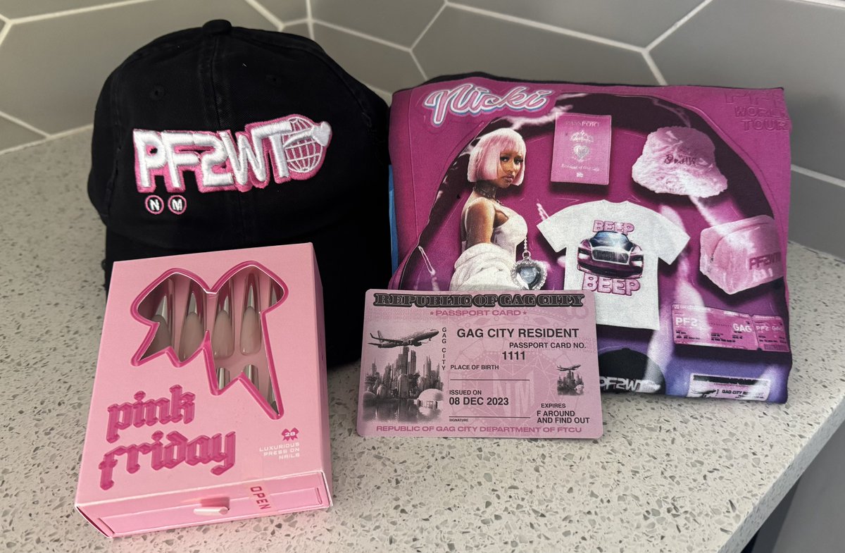 Gag City Giveaway for Nicki Minaj’s birthday! 💖 

🎀 RETWEET this tweet to enter 
🎟️ REPLY with your favorite PF2 song 
🩷 FOLLOW me and <a href="/NICKIMINAJ/">Nicki Minaj</a> 

I will DM the winners on 12/15/25.