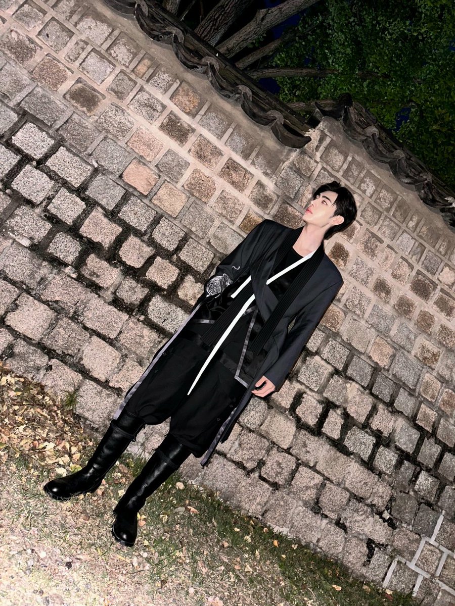 enhypenweverse's tweet photo. (2/2)

@ENHYPEN_members @ENHYPEN #ENHYPEN #엔하이픈 #SUNGHOON #성훈 https://t.co/PocJMjMyKY