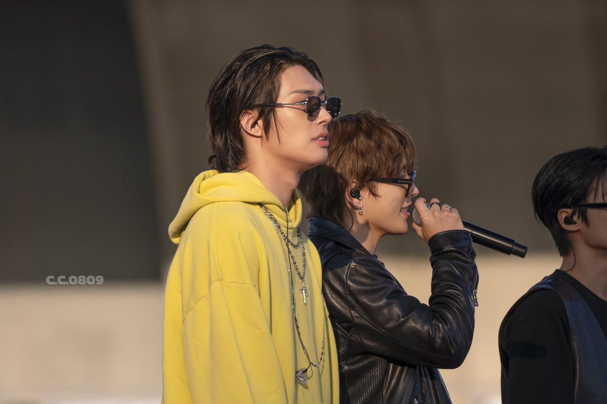 cc_tini0809's tweet photo. 2025.12.07
Golden Hour🥹🥹🌇
#ATEEZ #HongJoong #Mingi #홍중 #민기 https://t.co/KZHHKz71ln