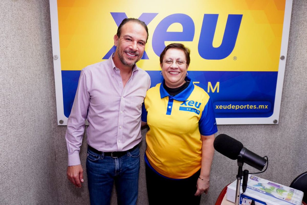 Me dio mucho gusto participar en el programa Periodismo de Análisis de <a href="/xeunoticias/">XEU Noticias</a>, donde compartí los logros y avances de estos cuatro años al frente de <a href="/_BocadelRio/">Boca del Río</a>, siempre con un compromiso firme de servir a la ciudadanía.

Agradezco a la Lic. Betty Zavaleta y todo su equipo