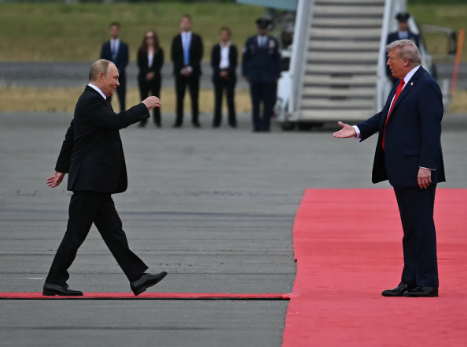 SenSchumer's tweet photo. Moscow is now endorsing Trump’s National Security Strategy.
 
Trump is selling out our allies in Europe and putting Russia first — the inevitable result of rolling out the red carpet for Putin in Alaska.
 
This photo should be on the front cover of his so-called “Strategy.” https://t.co/DJwbWJrAls