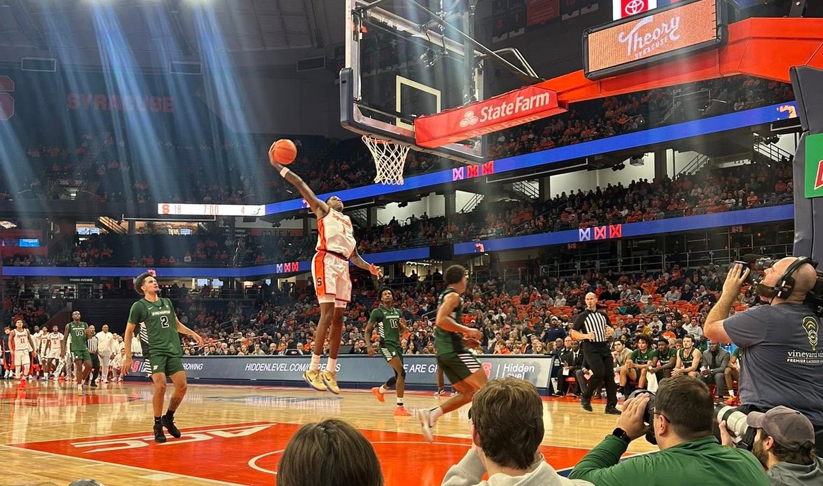 DunkandBright's tweet photo. We've got 2 tickets to the SU basketball game, 12/20 vs Northeastern, you know what to do 🙂 Shout out in the comments who you'd have accompany you while you take the Sleep Shoot n Score shot! Replies, Comments, and Reposts all give you an entry! Winner  chosen at 10a on 12/10 https://t.co/LJuXb18DwV